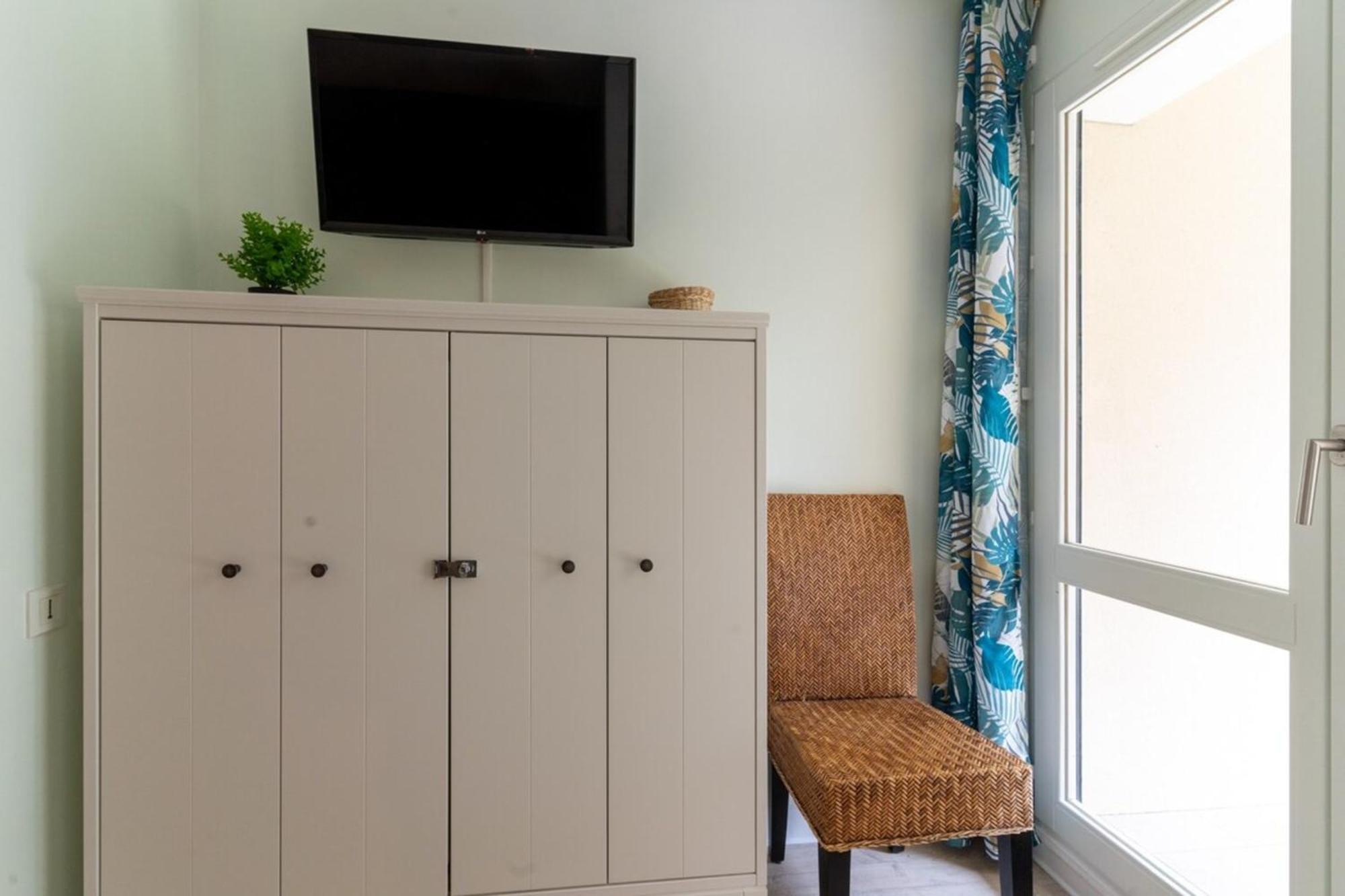 Beautiful Flat With Swimming Pool Tennis Court And Private Car Parking 09 Le Touquet Bagian luar foto