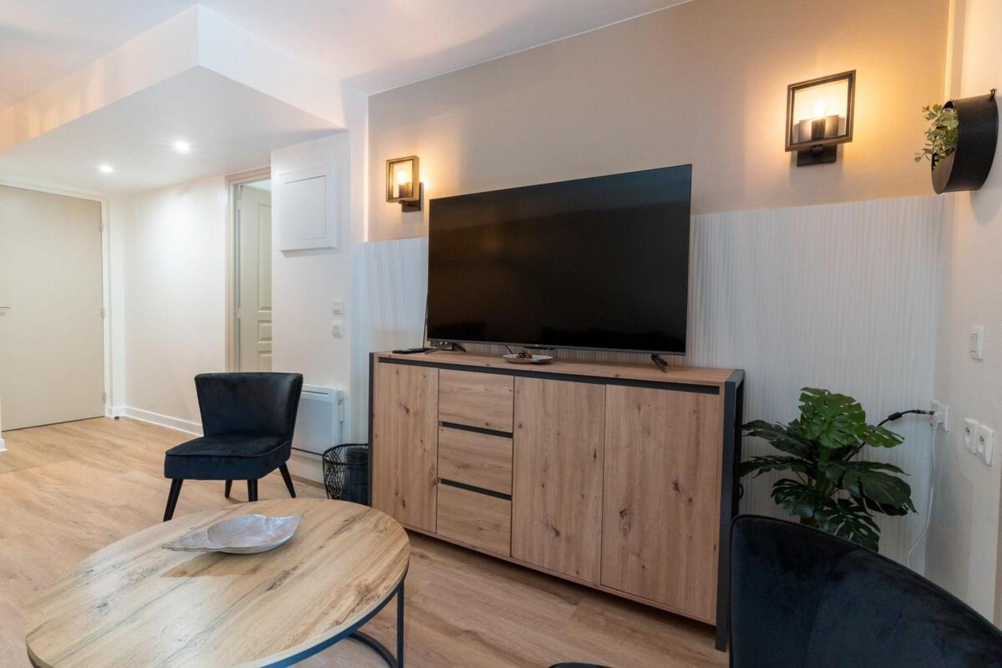 Beautiful Flat With Swimming Pool Tennis Court And Private Car Parking 09 Le Touquet Bagian luar foto